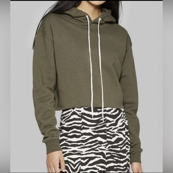 Wild Fable NWT Cropped Hoodie * Olive Green * Medium - Picture 1 of 6
